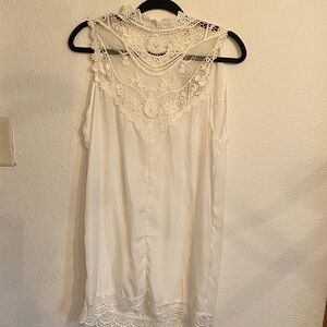Spool 72 Lace Yoke Sleeveless White Blouse